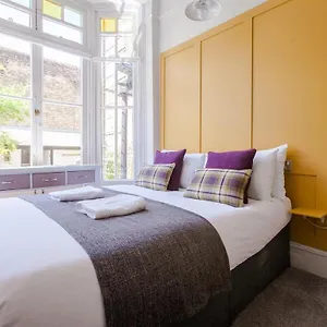 https://regency-guest-house.cambridgehotelsuk.com