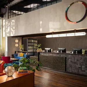 The Gantry London, Curio Collection By Hilton Londen