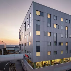 https://hampton-by-hilton-london-gatwick-airport.brighton-hotels-england.com