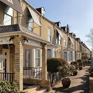 https://centennial-hotel.cambridgehotelsuk.com